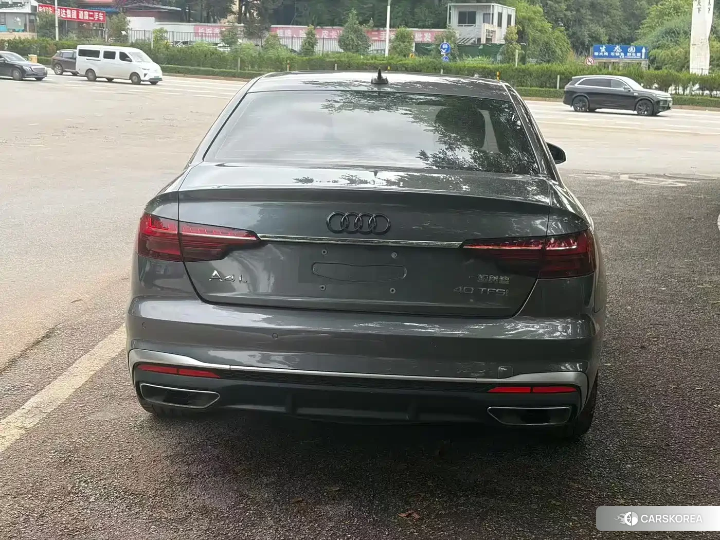 Audi A4L 2021 Silver/gray из Китая, фото 2
