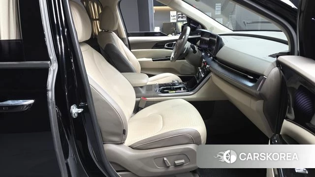 Kia Carnival 4th generation 2022 Черный из Кореи, фото 2