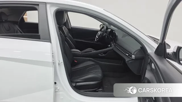 Hyundai Avante (CN7) 2022 Белый из Кореи, фото 2