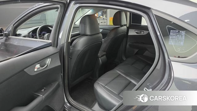 Kia The New K3 2nd generation 2021 Серый из Кореи, фото 2