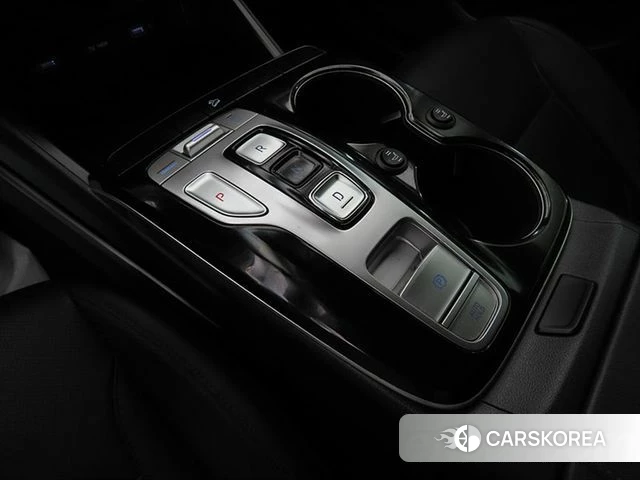 Hyundai Tucson (NX4) 2022 Серебристо-серый из Кореи, фото 2