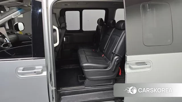 Hyundai Staria 2022 Серебряный из Кореи, фото 2