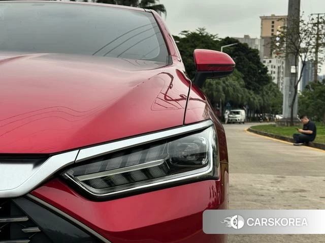 BYD Qin PLUS DM 2022 Красный из Китая, фото 2