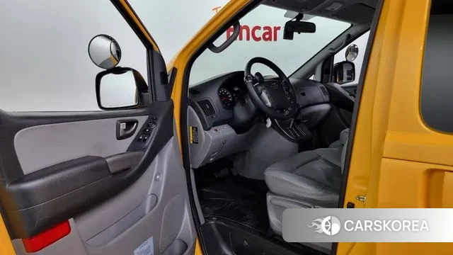 Hyundai The New Grand Starex 2019 Желтый из Кореи, фото 2