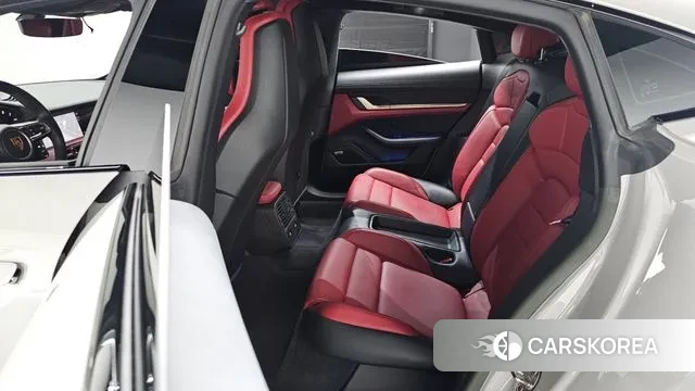 Porsche Taycan 2022 Серебристо-серый из Кореи, фото 2