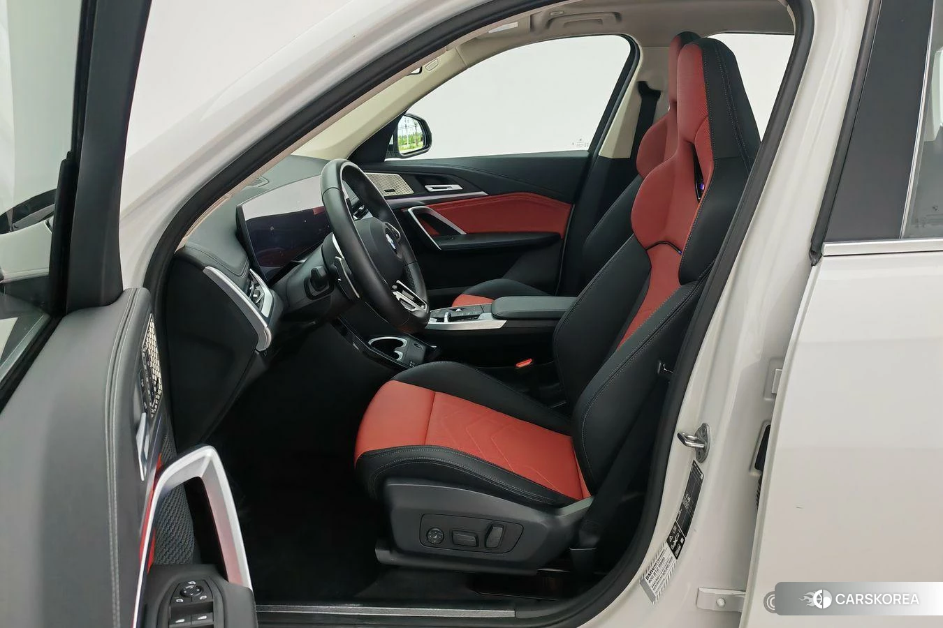 BMW X1 2023 Белый из Китая, фото 2