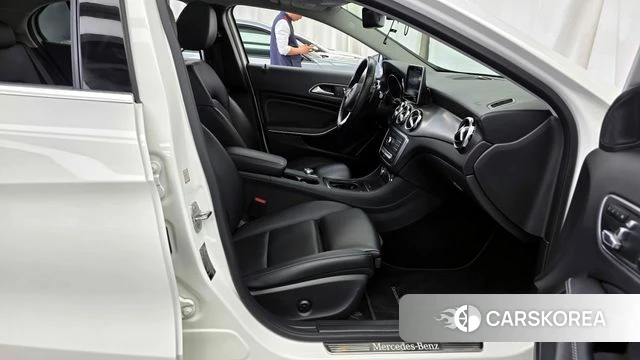 Mercedes-Benz GLA-Class X156 2019 Белый из Кореи, фото 2