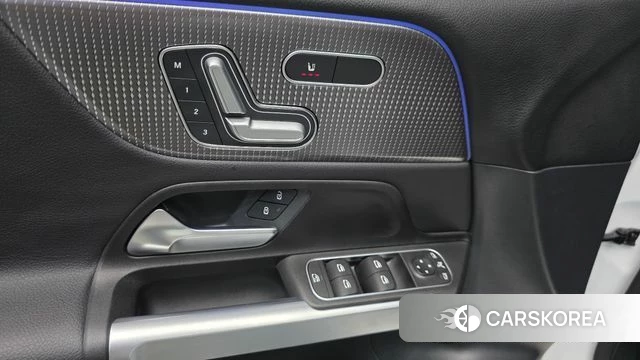 Mercedes-Benz GLB-Class X247 2023 Белый из Кореи, фото 2
