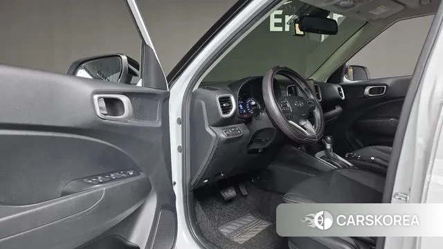 Hyundai Venue 2022 Белый из Кореи, фото 2