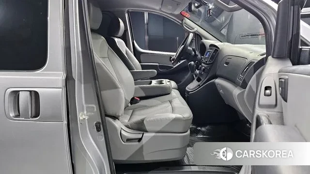 Hyundai The New Grand Starex 2019 Серебряный из Кореи, фото 2