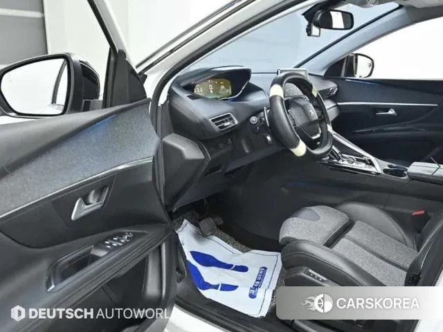 Peugeot 3008 second generation 2018 Белый из Кореи, фото 2