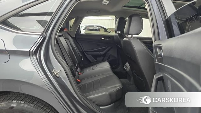 Volkswagen 7th Generation of Jetta 2022 Серый из Кореи, фото 2