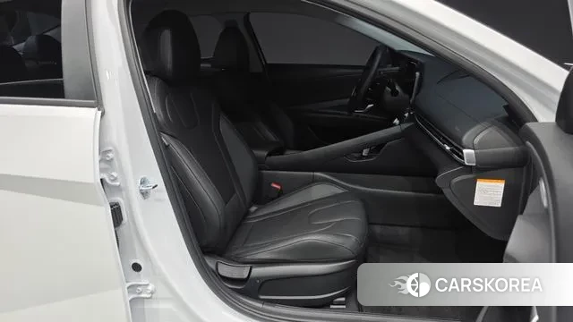 Hyundai The New Avante Hybrid (CN7) 2025 Белый из Кореи, фото 2