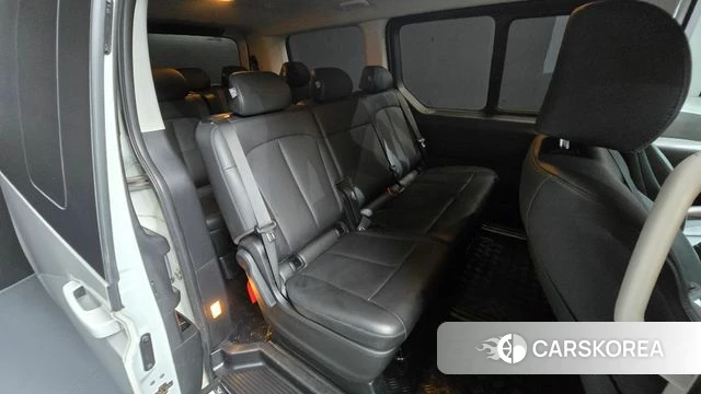 Hyundai Staria 2024 Белый из Кореи, фото 2
