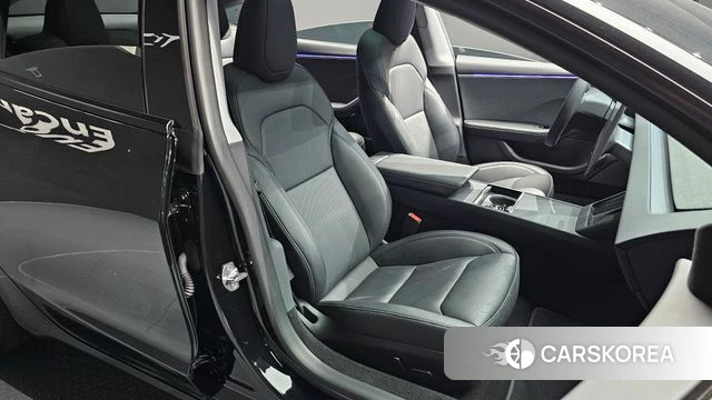 Tesla Model 3 2025 Черный из Кореи, фото 2