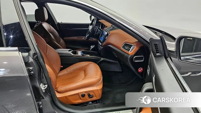 Maserati Ghibli 2020 Серый из Кореи, фото 2