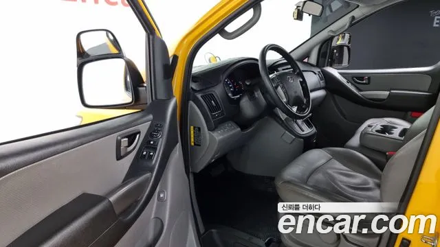 Hyundai The New Grand Starex 2018 Желтый из Кореи, фото 2