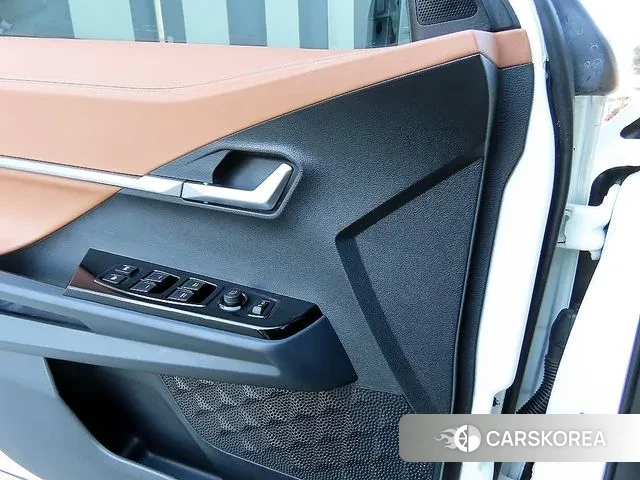 Ssangyong Torres 2023 Белый из Кореи, фото 2