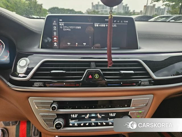 BMW 7 Series (G11) 2020 Черный из Кореи, фото 2