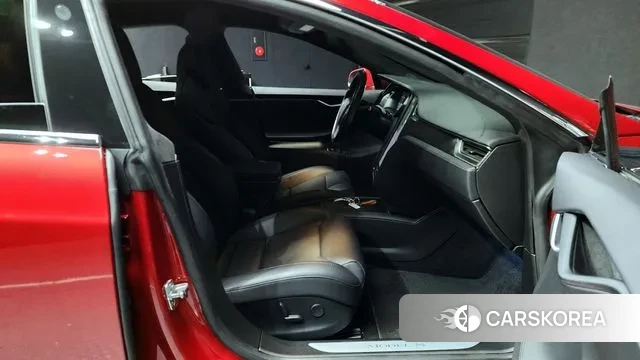 Tesla Model S 2019 Красный из Кореи, фото 2