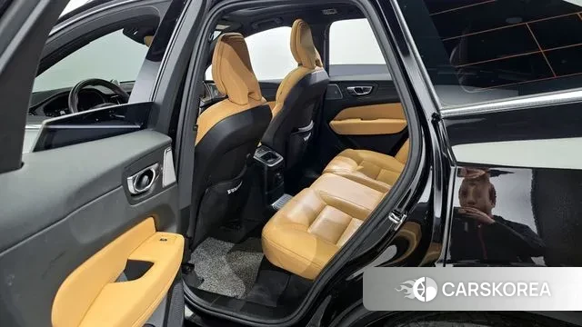 Volvo XC60 second Generation 2020 Черный из Кореи, фото 2