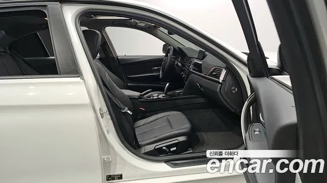 BMW 3 Series (F30) 2018 Белый из Кореи, фото 2