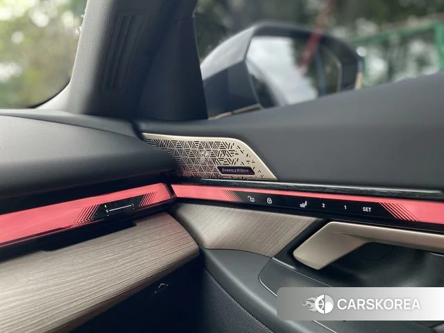 BMW 5 series 2025 Темно-серый из Китая, фото 2