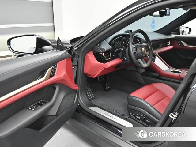 Porsche Taycan 2024 Черный из Кореи, фото 2