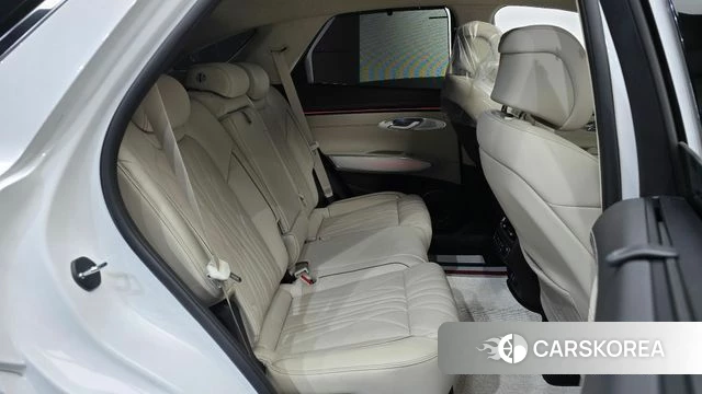 Genesis GV70 2024 Белый из Кореи, фото 2