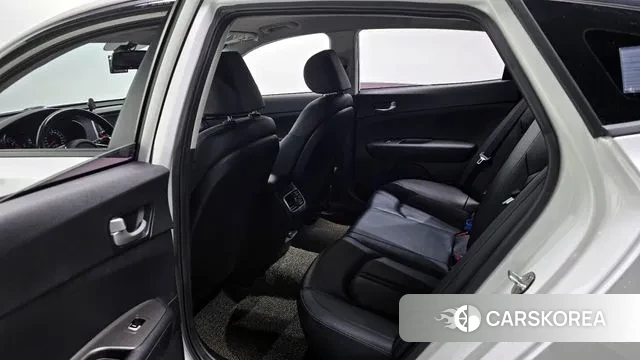 Kia The New K5 2nd generation 2018 Белый из Кореи, фото 2