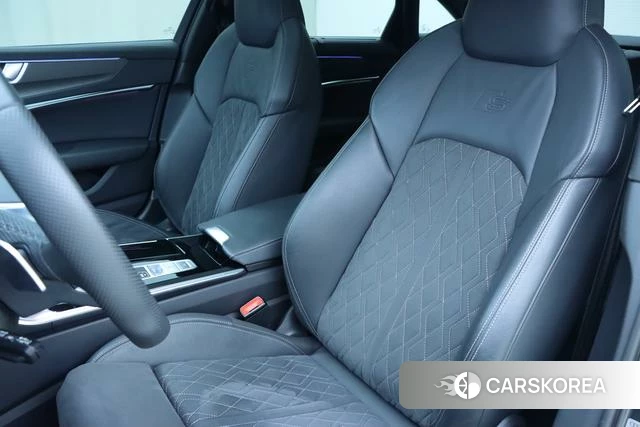 Audi S6 2023 Темно-серый из Китая, фото 2