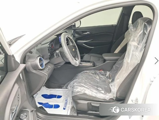 Chevrolet (GM Daewoo) Trax Crossover 2025 Белый из Кореи, фото 2