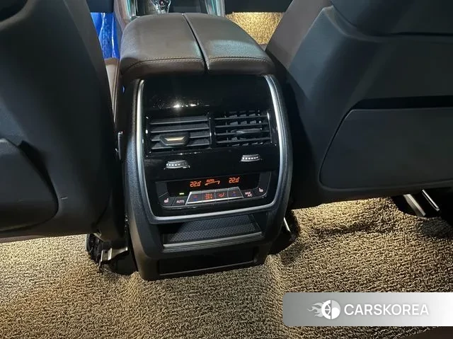 BMW X6 (G06) 2021 Черный из Кореи, фото 2