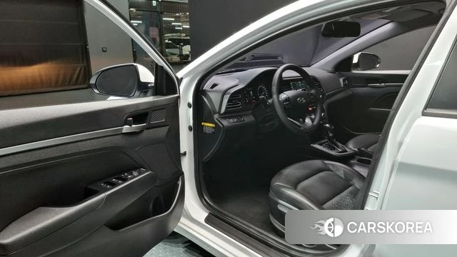 Hyundai The New Avante AD 2019 Белый из Кореи, фото 2