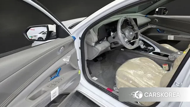 Hyundai The New Avante Hybrid (CN7) 2025 Белый из Кореи, фото 2