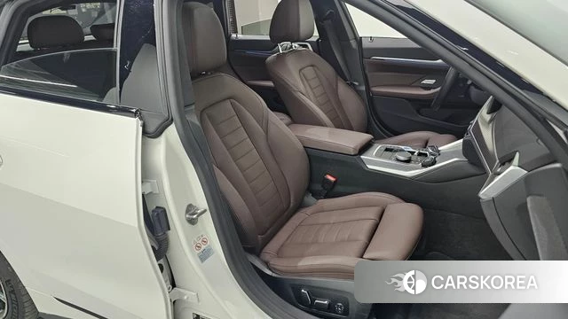 BMW i4 2024 Белый из Кореи, фото 2