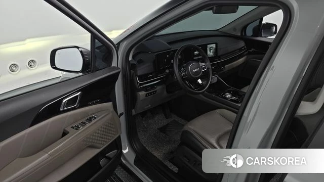 Kia The New Carnival 4th Generation 2024 Серый из Кореи, фото 2