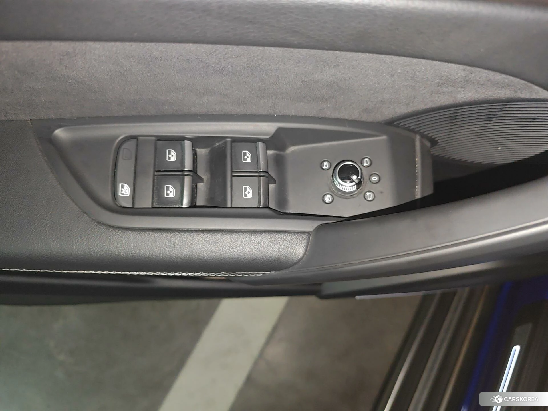 Audi Q5L 2021 Синий из Китая, фото 2