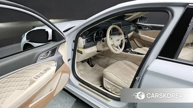 Genesis G70 2019 Серебристо-серый из Кореи, фото 2