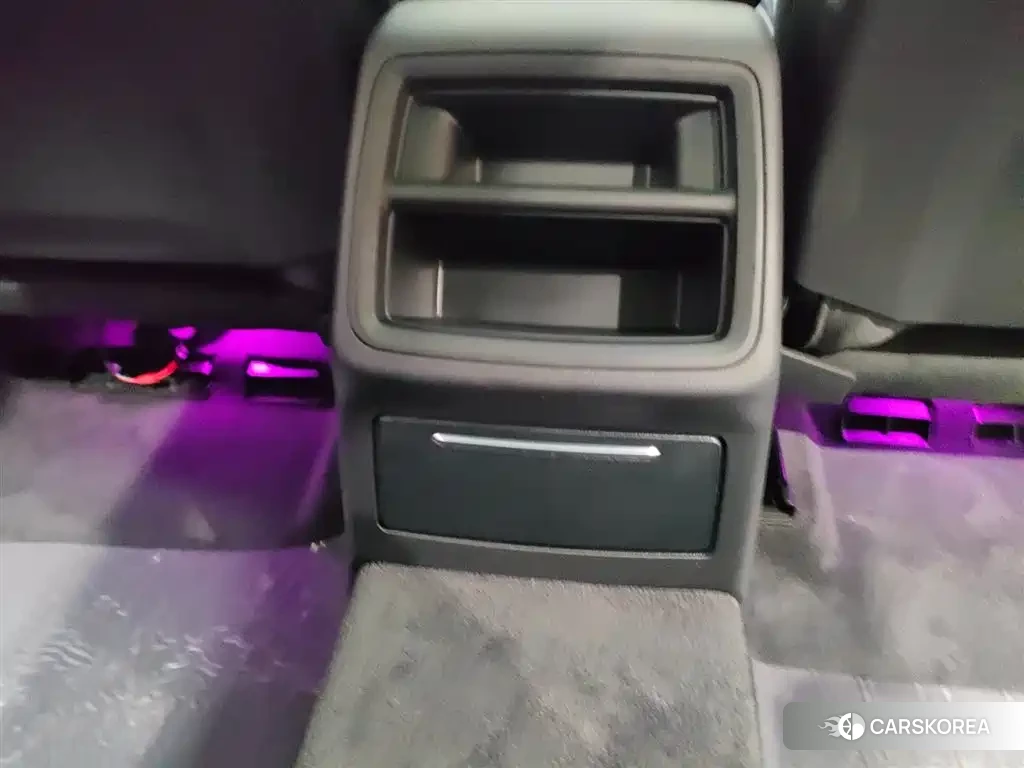 Audi A4L 2023 Белый из Китая, фото 2