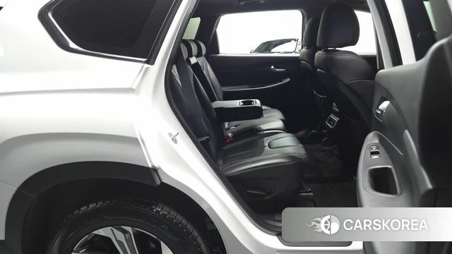 Hyundai The New Santa Fe 2022 Белый из Кореи, фото 2