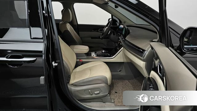 Kia Carnival 4th generation 2022 Черный из Кореи, фото 2