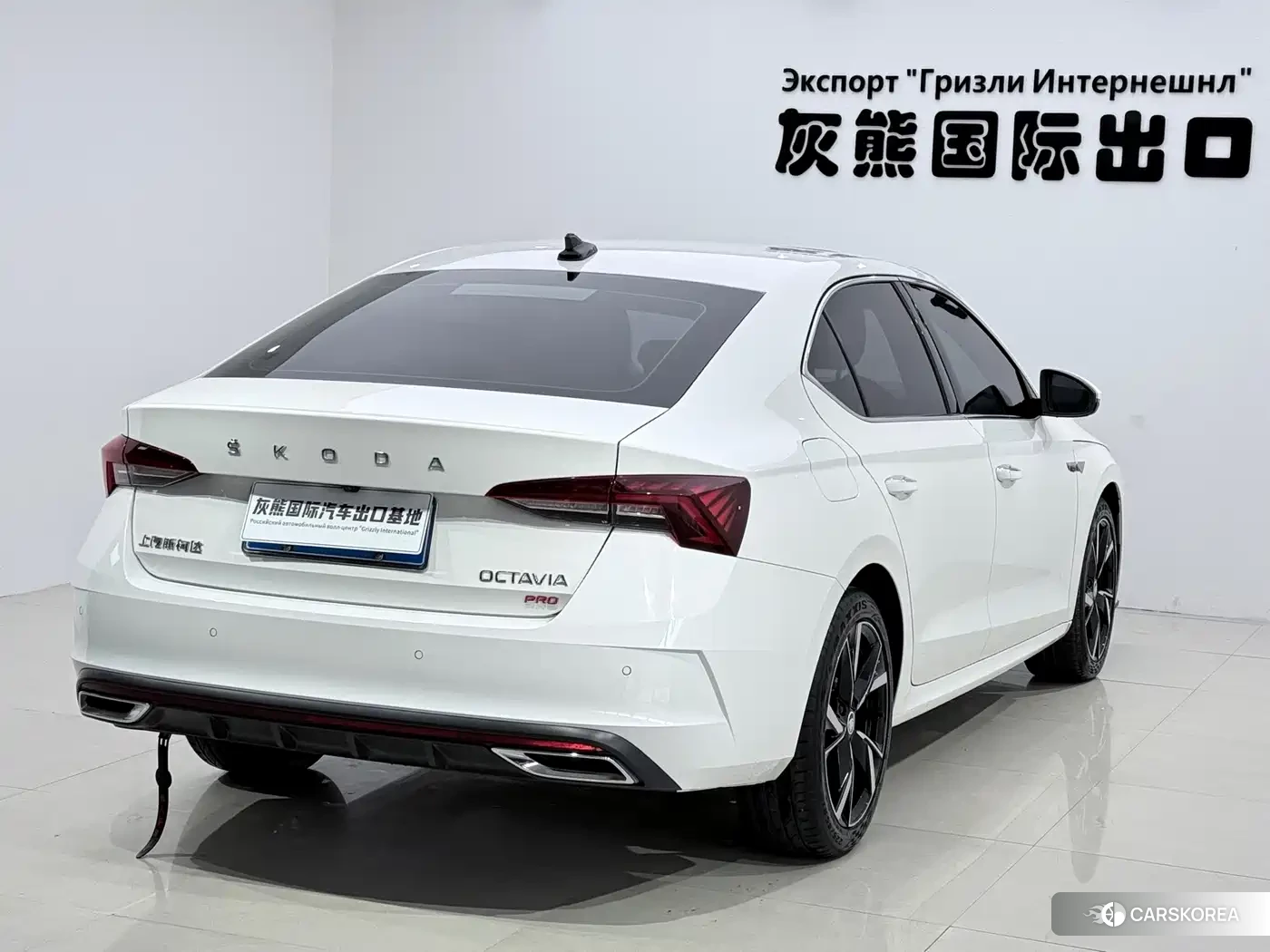 Skoda Octavia 2022 Белый из Китая, фото 2