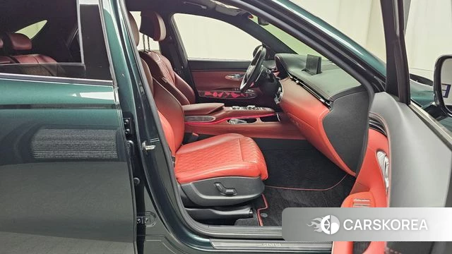 Genesis GV70 2022 Зеленый из Кореи, фото 2