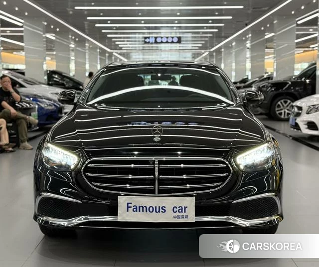 Mercedes-Benz E-class 2023 Черный из Китая, фото 2