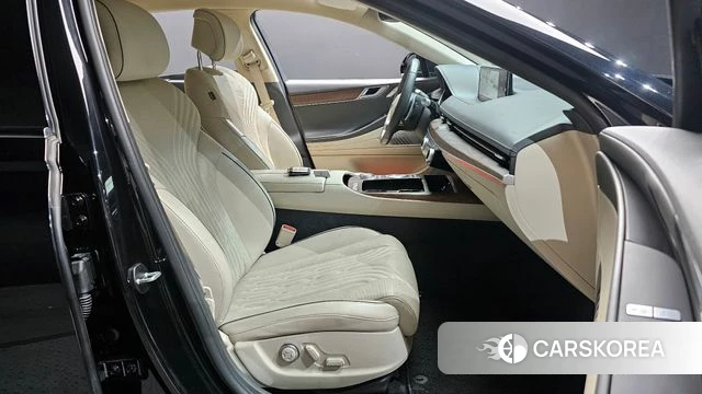 Genesis G80 (RG3) 2022 Черный из Кореи, фото 2