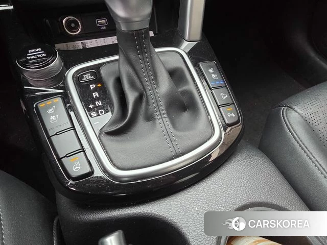 Kia Seltos 2022 Белый из Кореи, фото 2