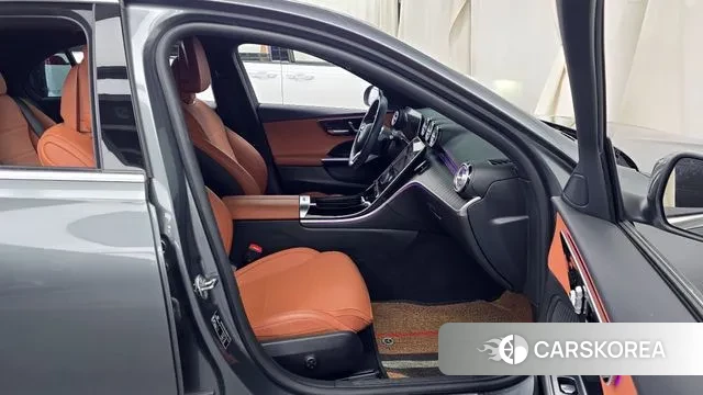 Mercedes-Benz C-Class W205 2022 Серый из Кореи, фото 2