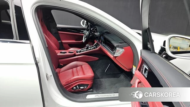 Porsche Panamera (971) 2018 Белый из Кореи, фото 2