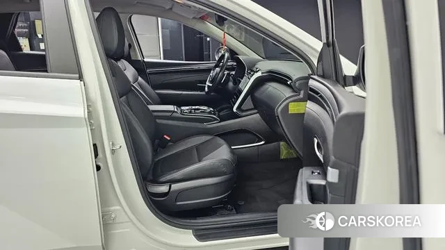 Hyundai Tucson (NX4) 2021 Белый из Кореи, фото 2